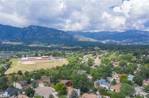 Photo 52 - 3bdrm Value and Comfortcheyenne Mountain Suburbs