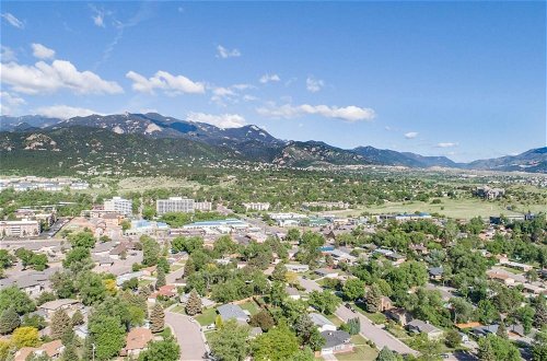 Photo 30 - 1BR Colorado Cottage Charm Hiking and Broadmoor