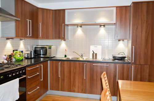 Photo 7 - Modern 2 Bedroom Property in Central Edinburgh