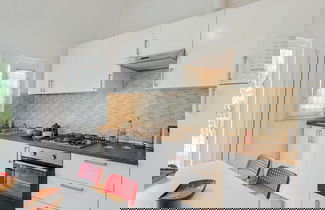 Foto 12 - La Spezia Migliarina Apartment with Terrace