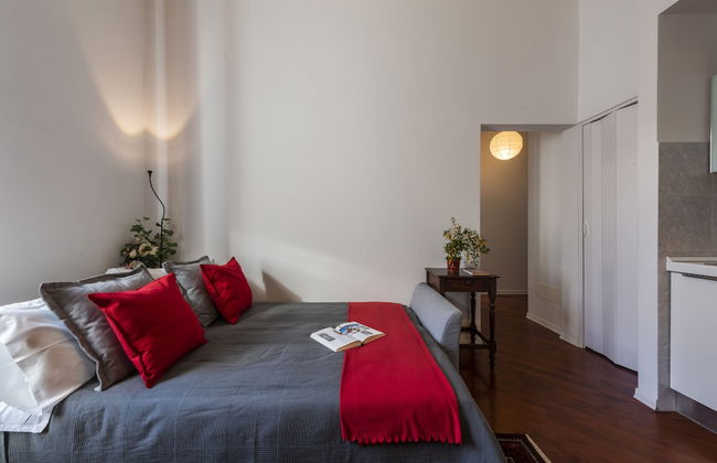 Renovated 19th-Century Apartment in an Authentic Area - Photo 13