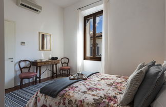 Photo 3 - Renovated 19th-Century Apartment in an Authentic Area