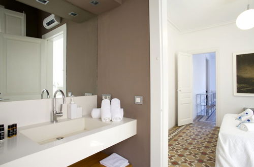 Photo 30 - BarcelonaForRent The Claris Suites