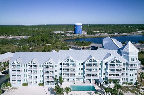 Foto 14 - Luxury Condo in the Action of Orange Beach With Pool and Beach Access