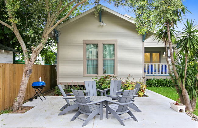 Galvez Getaway - Photo 1