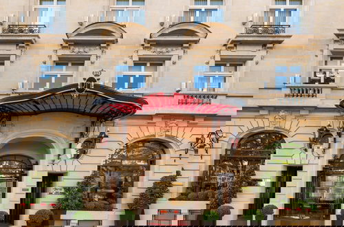 Photo 1 - Le Royal Monceau - Raffles Paris