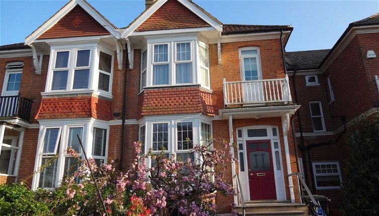 Photo 1 - Gorgeous 4-bed House in Bexhill-on-sea, sea Views