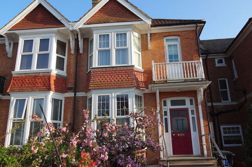 Photo 1 - Gorgeous 4-bed House in Bexhill-on-sea, sea Views