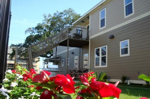 Photo 12 - Choo Choo Lofts, 3 br, 2 bath, Full Kitchen - Lafayette, LA