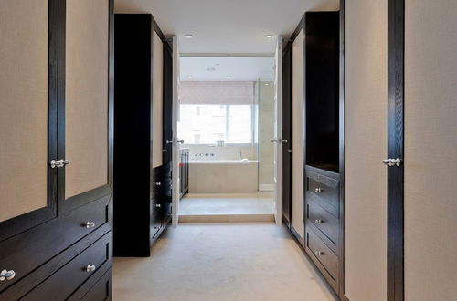 Foto 9 - Tasteful 4bed, Holland Park