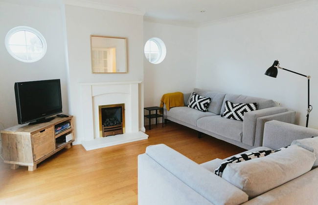 Family Home in Newquay, Parking, 3 min Walk Beach - Foto 9