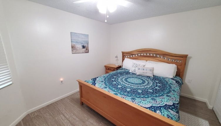 Photo 1 - Pet Friendly, 2 Bedroom, 2 Bath - Ocean Village Club P19