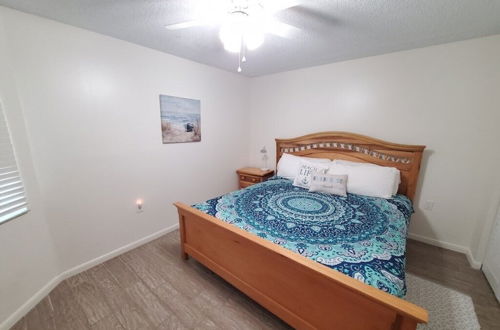 Photo 5 - Pet Friendly, 2 Bedroom, 2 Bath - Ocean Village Club P19