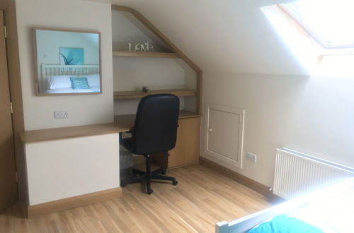 Photo 6 - Dungannon 2 Bed Bungalow - Sleeps 5 - Pet Friendly