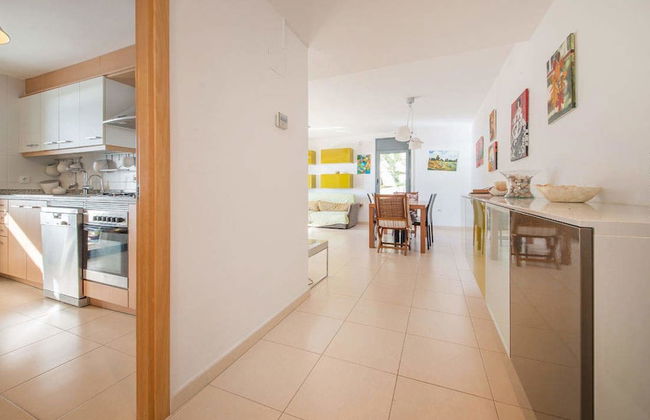 Salome House - Photo 15