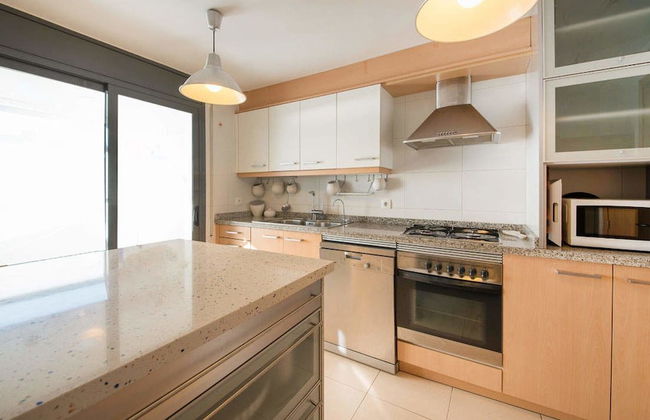 Salome House - Photo 12