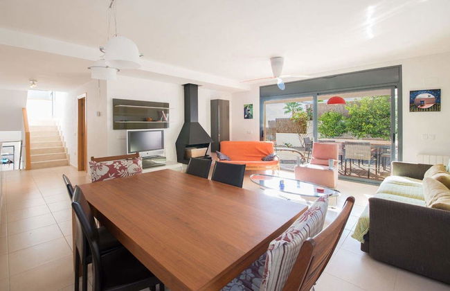 Salome House - Photo 18