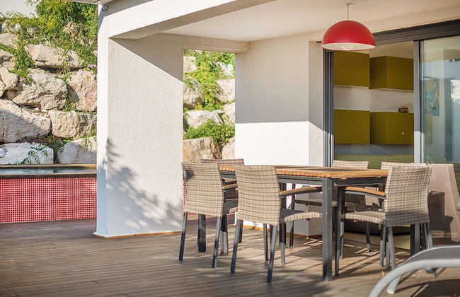 Salome House - Photo 21