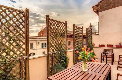 Photo 23 - Attic terrace with St Peter's Dome View