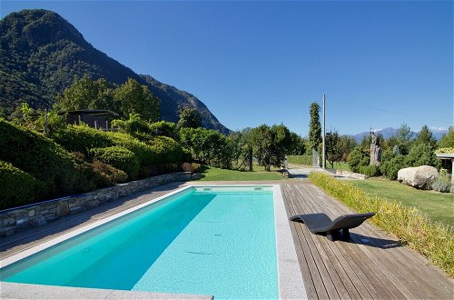 Foto 25 - Oasi di Castelveccana Apt Pool and View