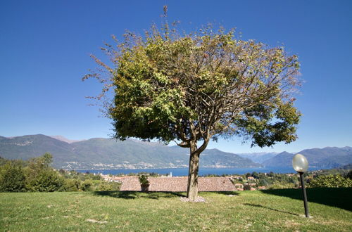 Photo 22 - Oasi di Castelveccana Apt Pool and View