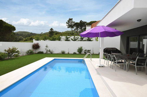 Photo 18 - Modern Villa With Private Swimming Pool Near Nazare