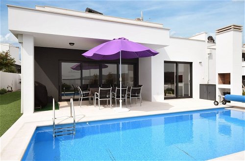 Photo 24 - Modern Villa With Private Swimming Pool