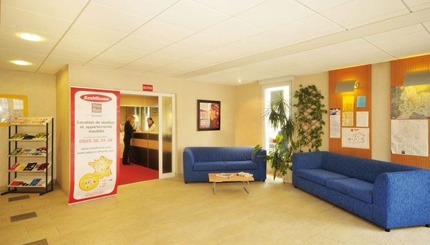 Lobby-Lounge
