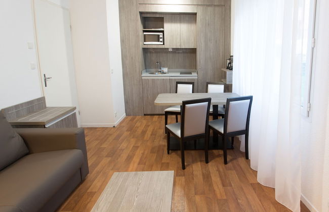 Séjours & Affaires Reims Clairmarais - Foto 31