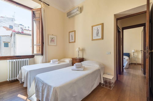 Photo 14 - Charming 2bed Apt Overlooking Duomo