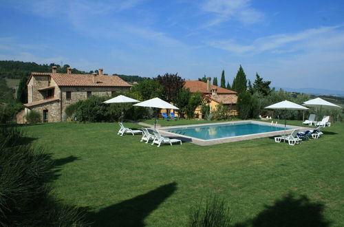 Photo 26 - Holiday Home in Sarteano With Pool