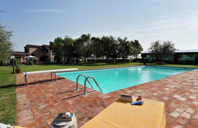 Modern Holiday Home With Pool - Foto 7