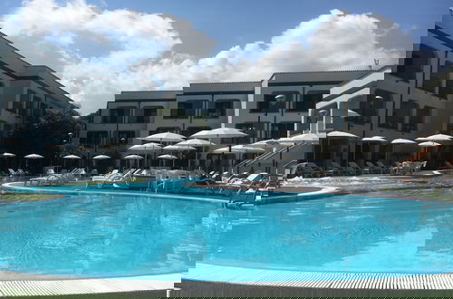 Foto 36 - Nicely Furnished Apartment with AC near Beach