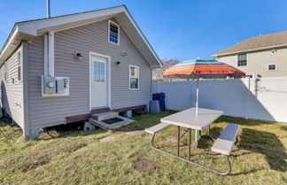 Photo 1 - Charming Old Lyme Cottage, Steps to Private Beach