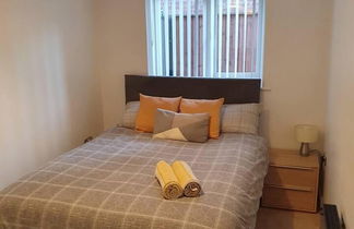 Photo 3 - Immaculate 2-bed Apartment in Leigh