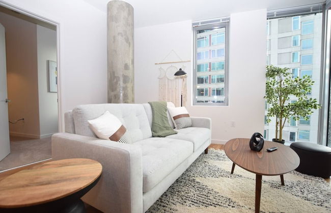 Sophari Bellevue Tower Apts - Photo 59