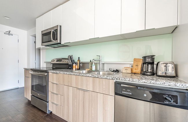 Sophari Bellevue Tower Apts - Photo 38