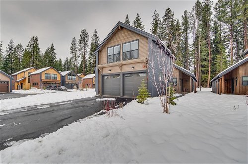 Photo 7 - Modern Cle Elum Vacation Rental w/ Private Hot Tub