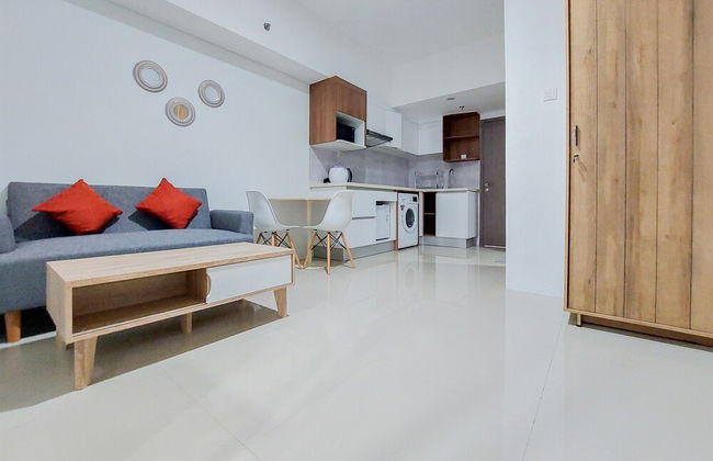 Homey And Cozy Stay 1Br Tamansari Bintaro Mansion Apartment - Photo 10