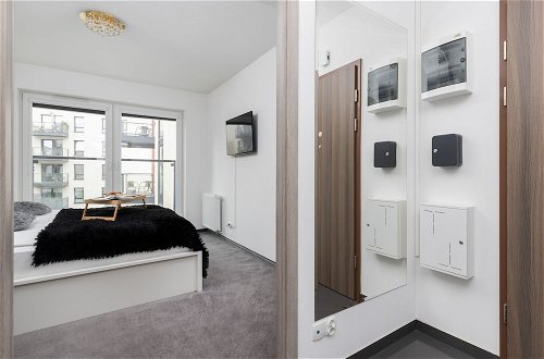 Foto 4 - Lux 3 Bedroom Flat by Renters Prestige