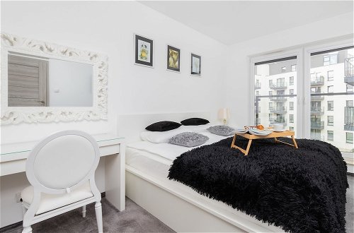 Foto 15 - Lux 3 Bedroom Flat by Renters Prestige