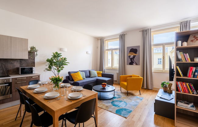 Luxurious apartment on Castle Square - Photo 1
