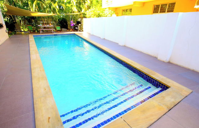 Premiere Apartments - Photo 21