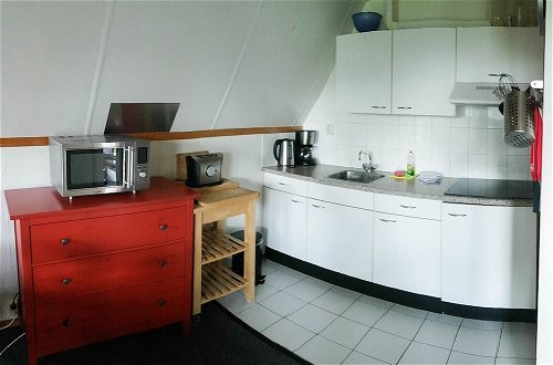 Foto 5 - 6 Pers. Holiday Home With a Large Garden Close to the Lauwersmeer