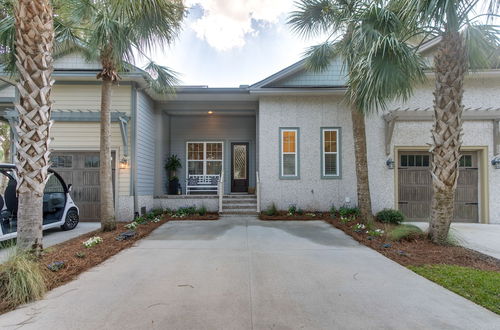 Foto 16 - Luxe Jekyll Island Home w/ Beach & Pool Access