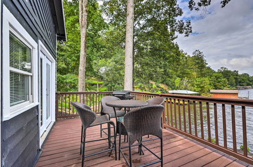 Photo 14 - Waterfront Gem on Lake Sinclair With Boat Dock