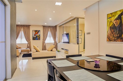 Photo 27 - Impeccable 3-bed Luxury Apartment in Ikoyi, Lagos