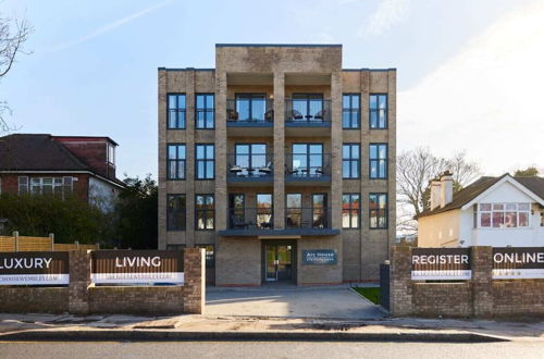 Photo 28 - The Wembley Park Gem - Lovely 2bdr Flat With Balcony