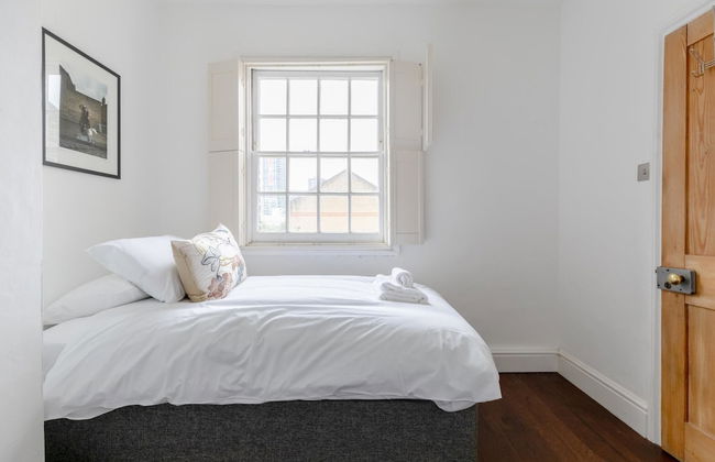 Trendy 2BD House 5 Mins From Willesden Junction! - Foto 9