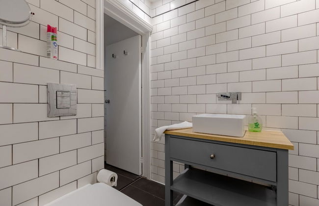 Trendy 2BD House 5 Mins From Willesden Junction! - Foto 19